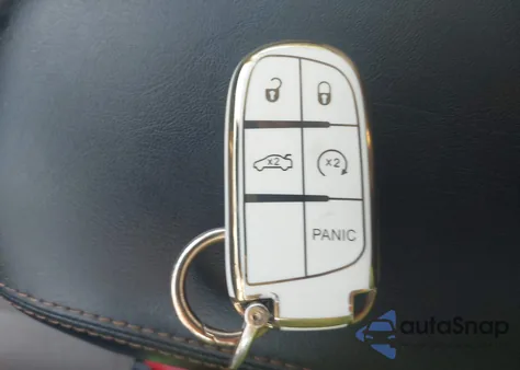 2015 Jeep Cherokee Limited z USA, uszkodzony, nr VIN 1C4PJMDS1FW613653